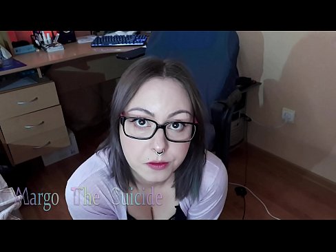 ❤️ Neska sexy betaurrekoekin dildoa zurrupatzen du kameraren aurrean ️ Porno fb %eu.naughtyhentai.ruan